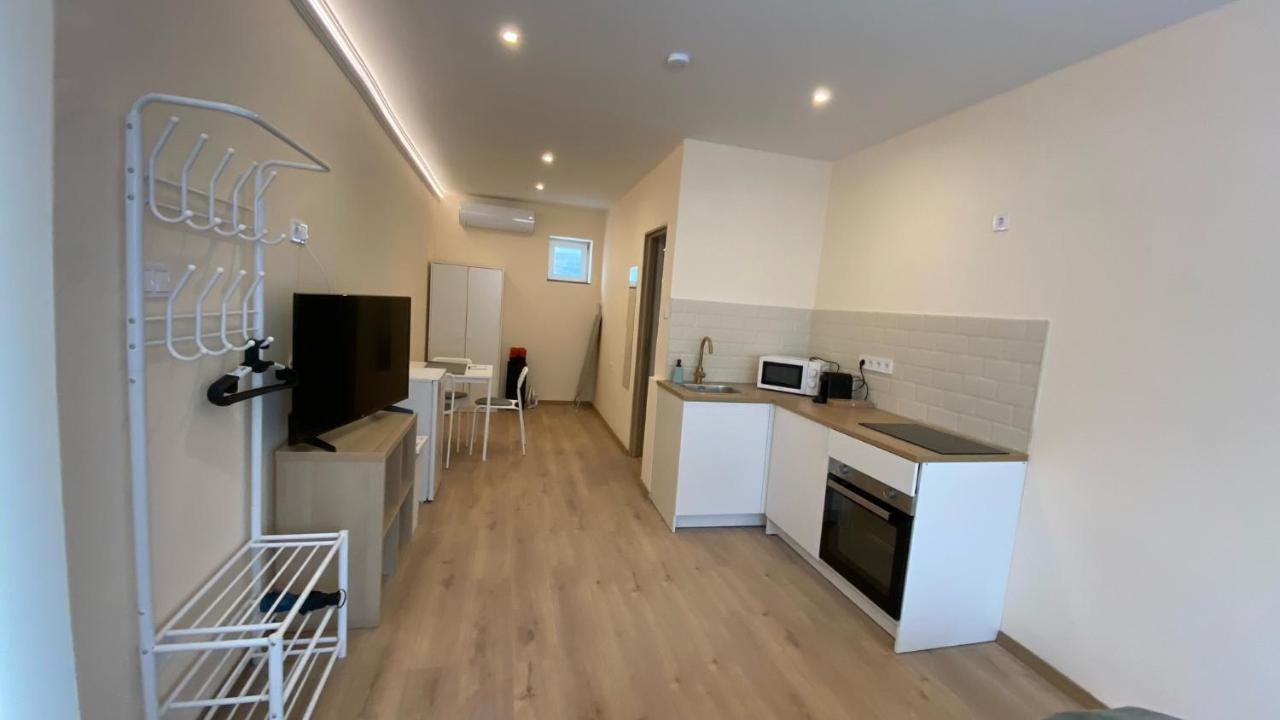 Night & Flight Airport Apartman Vecsés Zewnętrze zdjęcie